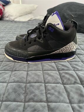 Air Jordan Son of Mars Sneakers Shoes Boys Youth 5.5 Low Grape Ice